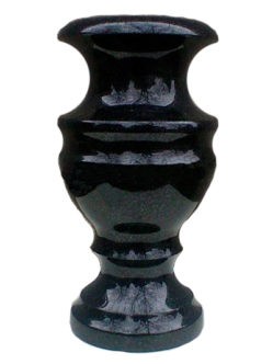 Высокая ваза из черного гранита букинское габбро 40 см модель 19