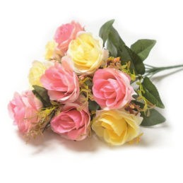 Радужный букет роз на кладбище - малиновый